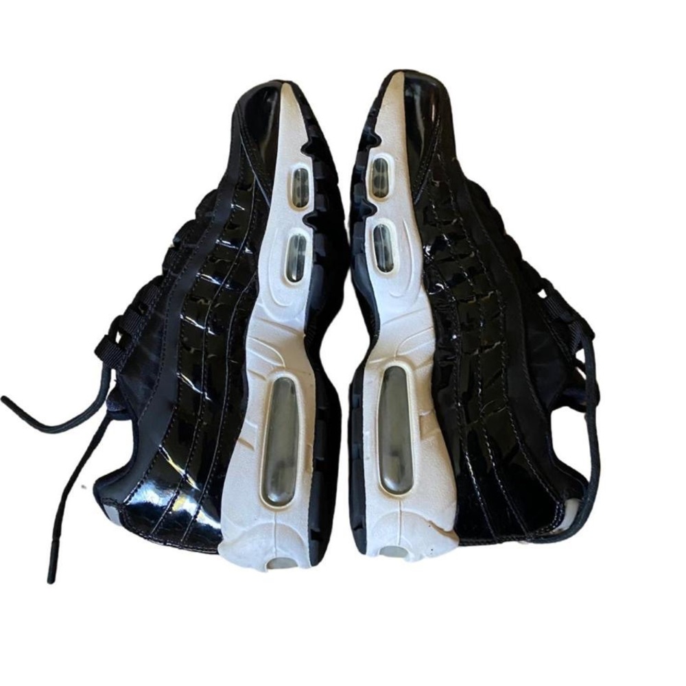 Nike air max shoes